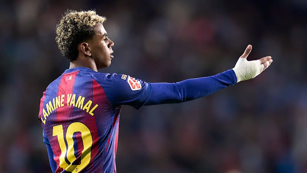 Lamine-Yamal-im-Spiel-des-FC-Barcelona-bei-Celta-Vigo