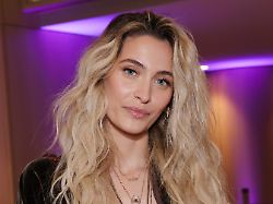 "Lasst die Finger von Drogen!": Paris Jackson zeigt Loch in ihrer Nasenscheidewand