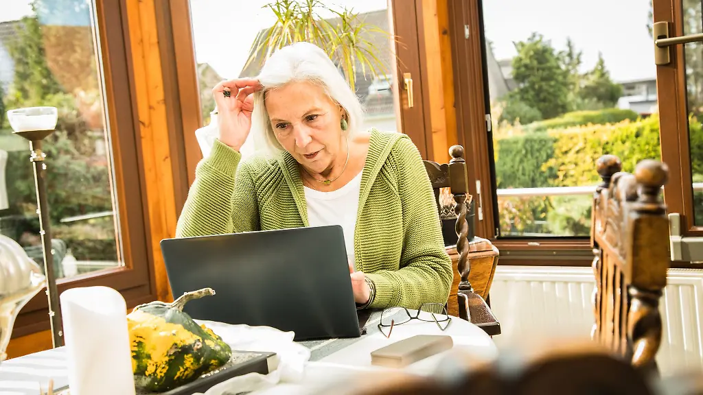 Formlose-Mail-genuegt-oft-vorerst-Angehoerige-sollten-Versicherungen-schnell-informieren-um-keine-Fristen-zu-verpassen