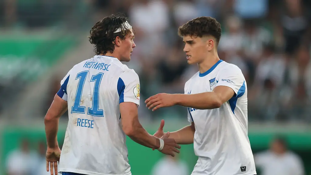 Hertha-BSC-hat-Janne-Berner-r-mit-einem-Profivertrag-bis-2028-ausgestattet