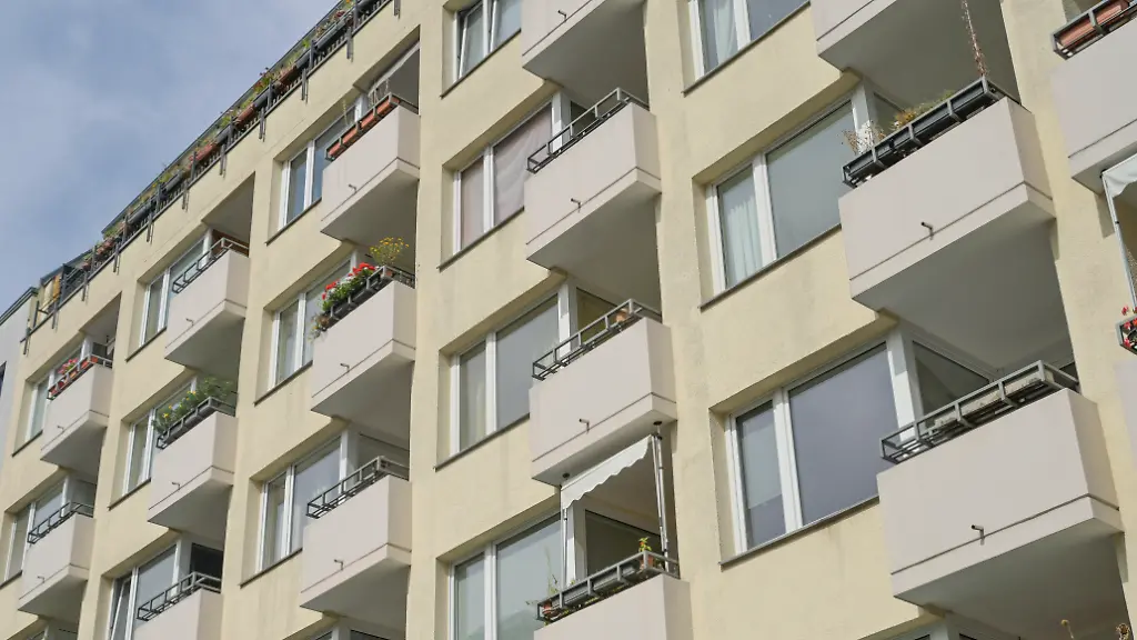 In-Deutschland-gibt-es-viel-zu-wenige-Sozialwohnungen-und-die-werden-mitunter-von-Menschen-bewohnt-die-sich-hoehere-Mieten-leisten-koennten