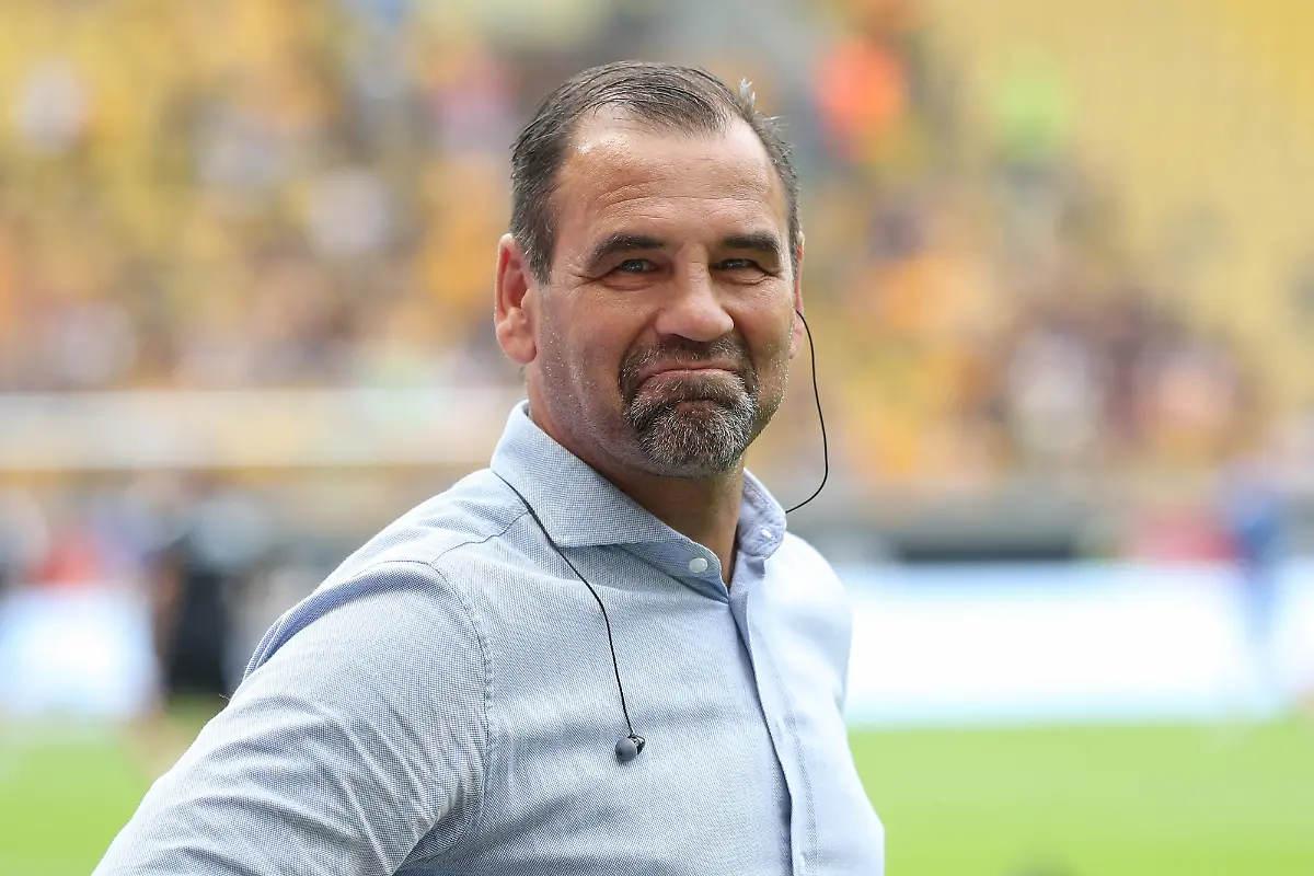 09-08-2025-xtgx-Fussball-2-Bundesliga-SG-Dynamo-Dresden-1-FC-Magdeburg-emspor-v-l