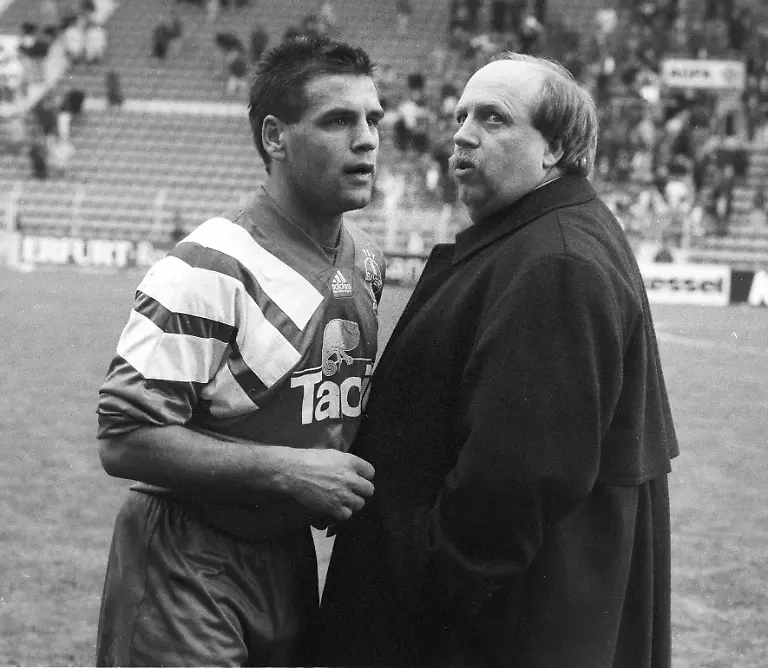 Manger-Reiner-Calmund-Bayer-Leverksuen-und-Ulf-Kirsten-Auf-09-04-1994