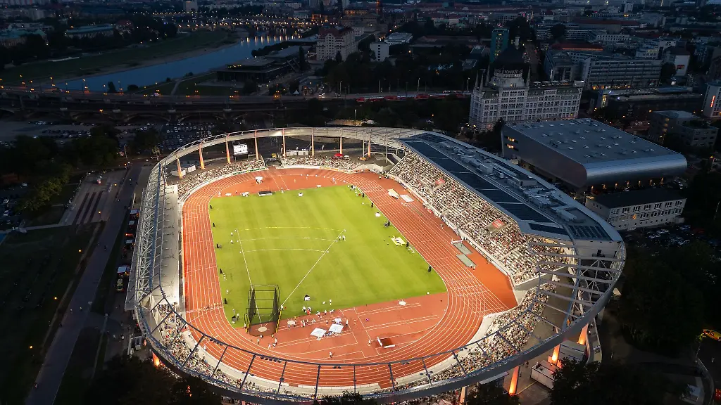 Das-Heinz-Steyer-Stadion-in-Dresden-ist-eine-der-modernsten-Sportstaetten-in-Sachsen-Archivbild