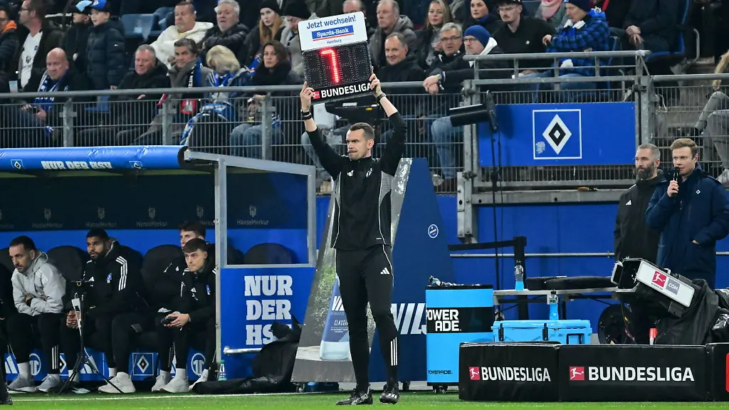 Fussball-I-Herren-I-1-Bundesliga-l-Hamburger-SV-Borussia-Dortmund-I-10-Spieltag-I-Saison-2025-2026-I-HSV-I-08-11-2025-I-Hempel-Richard-4