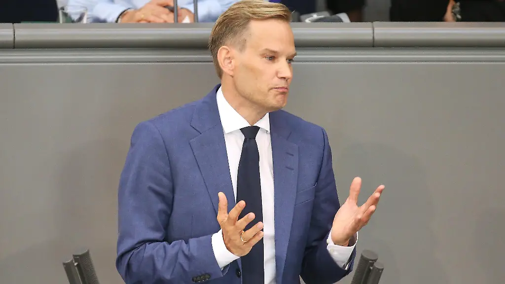 Berlin-Deutschland-Deutscher-Bundestag-26