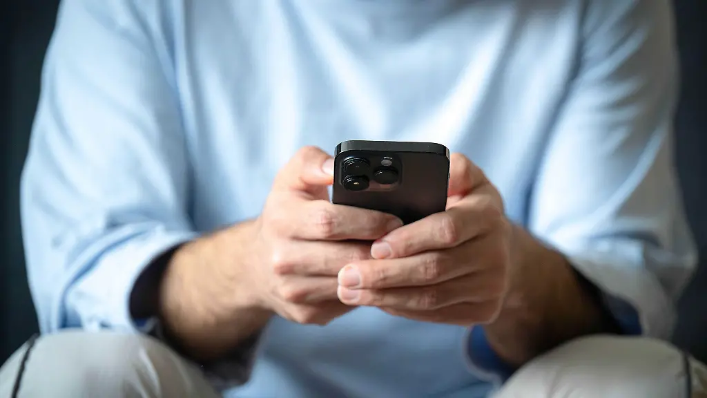 Islamistische-Propaganda-wird-auch-durch-den-Missbrauch-religioeser-Gesaenge-ueber-das-Internet-verbreitet