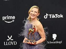 "Sehr dunkle Zeiten": Cate Blanchett erhält Bambi - und wird ernst