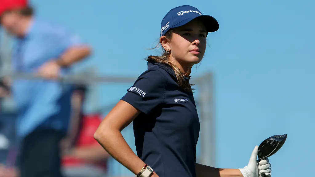 LPGA-Golf-Damen-The-ANNIKA-driven-by-Gainbridge-at-Pelican-First-Round-Nov-13-2025-Belleair-Florida-USA-Kai-Trump-tees-off-on-the-tenth-tee-during-the-first-round-of-The-ANNIKA-golf-tournament-at-Pelican-Golf-Club