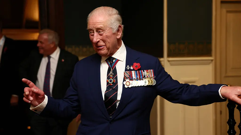 Royal-British-Legion-Festival-of-Remembrance-in-London-Britain-s-King-Charles-gestures-as-he-arrives-at-the-Royal-Albert-Hall-for-the-Royal-British-Legion-Festival-of-Remembrance-an-annual-event-honouring-military-service-members-which-holds-special-significance-in-2025-as-it-marks-the-80th-anniversary-of-the-end-of-World-War-Two-at-the-Royal-Albert-Hall-in-London-Britain-November-8-2025
