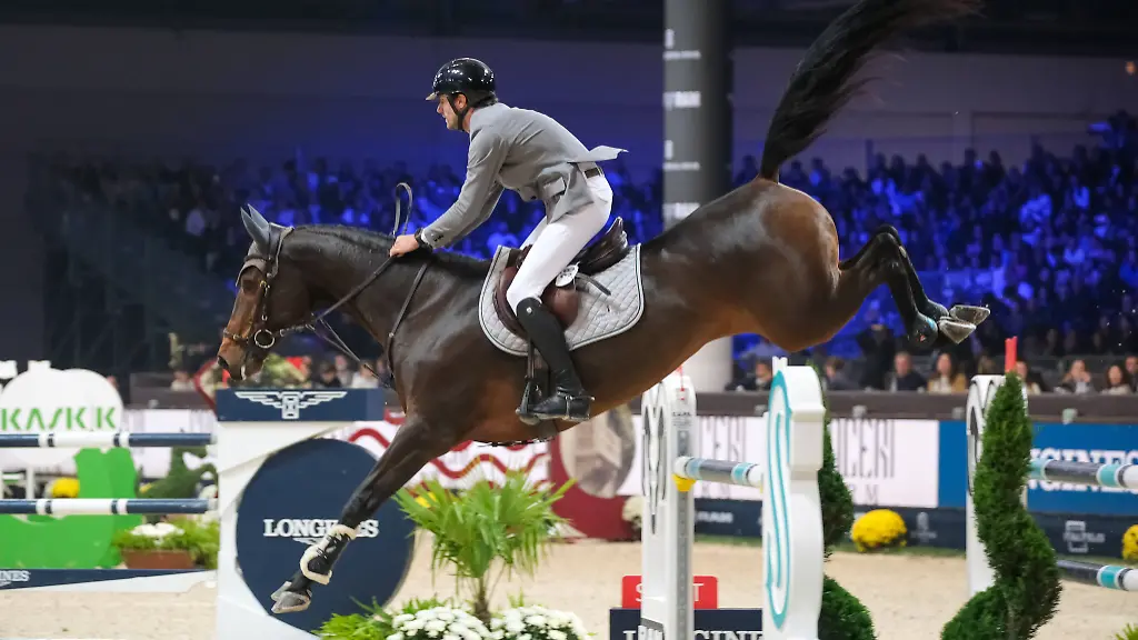 Christian-Kukuk-from-Germany-ride-Just-Be-Gentle-is-in-action-during-the-CSI5-W-Longines-FEI-Jumping-World-Cup-2025-Grand-Prix-at-Pala-RAM-in-Verona-Italy-on-November-09-2025-PUBLICATIONxNOTxINxITA-Copyright-xRobertoxTommasini-IPAxSportx-xipa-agency