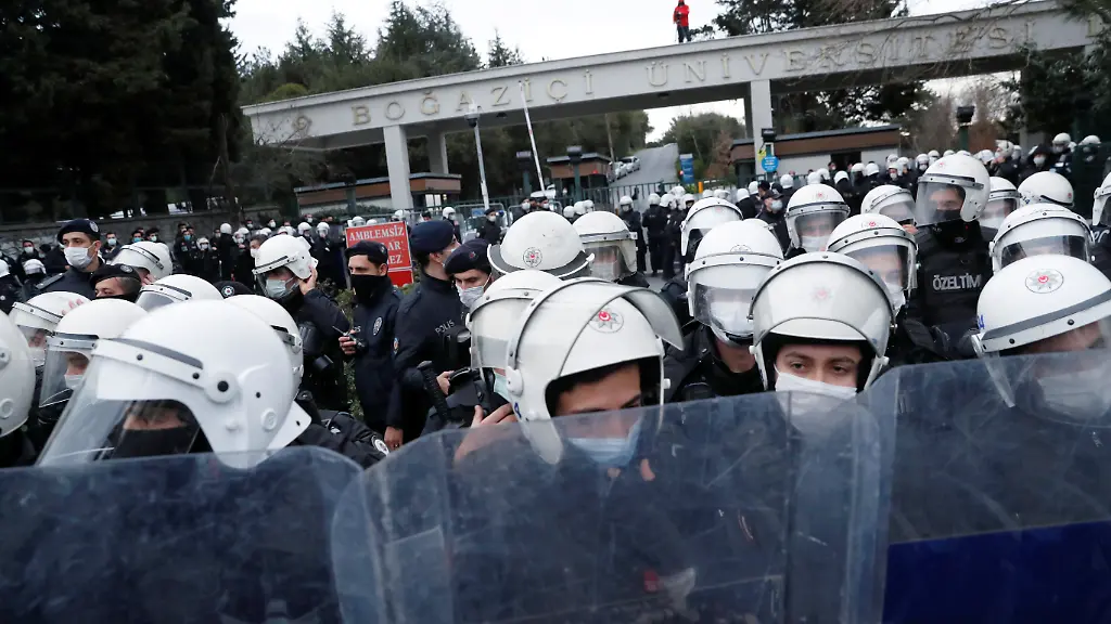 c3d89742b51da19a328cc18d2078d7e0