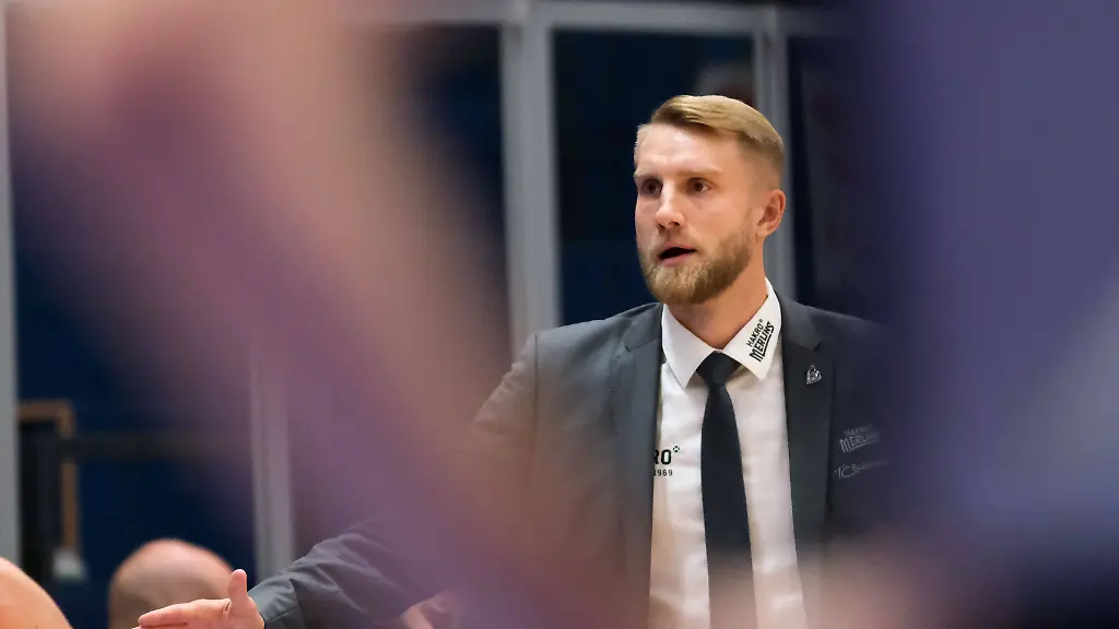 Das-war-ein-unglaubliches-Spiel-meiner-Mannschaft-sagte-der-Finne-Tuomas-Iisalo-nach-dem-Ueberraschungscoup-bei-den-Bayern