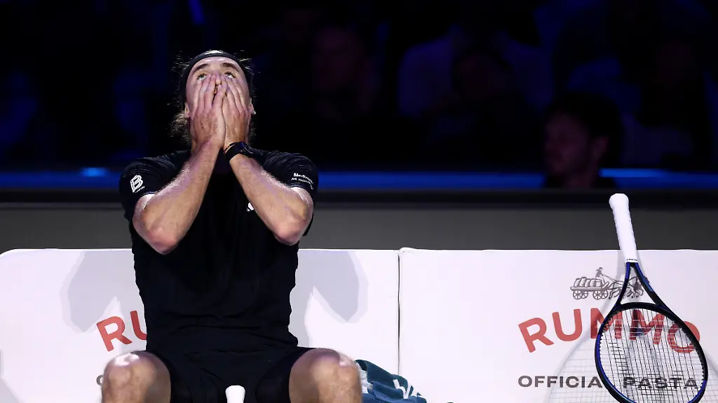 Tennis-ATP-Finals-Turin-Palasport-Olimpico-Turin-Italy-November-14-2025-Germany-s-Alexander-Zverev-reacts-during-his-group-stage-match-against-Canada-s-Felix-Auger-Aliassime-REUTERS-Guglielmo-Mangiapane