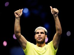 "Unglaubliche Woche": Sinner und Alcaraz spielen um Titel bei ATP Finals