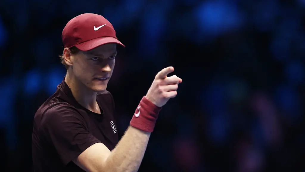 Tennis-ATP-Finals-Turin-Palasport-Olimpico-Turin-Italy-November-15-2025-Italy-s-Jannik-Sinner-celebrates-after-winning-his-semi-final-match-against-Australia-s-Alex-de-Minaur-REUTERS-Guglielmo-Mangiapane