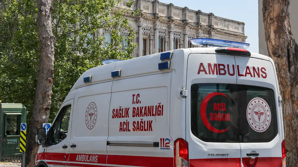 TURKEY-ISTANBUL-JULY-23-2025-An-ambulance-is-seen-at-Ciragan-Palace-which-according-to-unofficial-reports-by-Turkish-sources-could-become-the-venue-of-the-third-round-of-Russian-Ukrainian-peace-talks-on-the-evening-of-23-July-Credit-Image-Alexander-Ryumin-TASS-via-ZUMA-Press