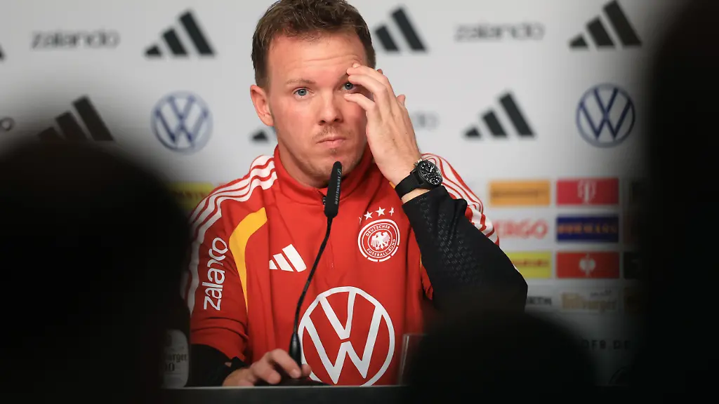 Fussball-Nationalmannschaft-WM-Qualifikation-vor-dem-Spiel-Deutschland-Slowakei-Pressekonferenz-Deutschland-Bundestrainer-Julian-Nagelsmann-nimmt-an-der-Pressekonferenz-teil