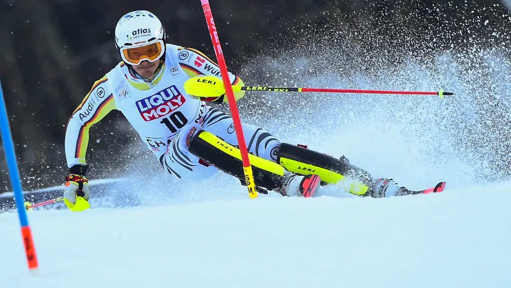 cdc8a483d7f9bf9da2c1ea33cbfe6d92