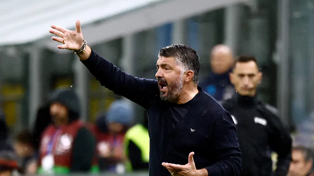 Soccer-Football-World-Cup-UEFA-Qualifiers-Group-I-Italy-v-Norway-San-Siro-Milan-Italy-November-16-2025-Italy-coach-Gennaro-Gattuso-reacts-REUTERS-Alessandro-Garofalo