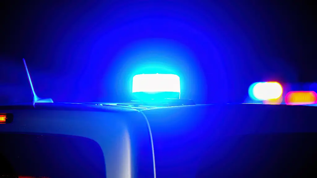 Blaulicht-auf-Polizeiauto-Themenfoto-Blaulicht-12-11