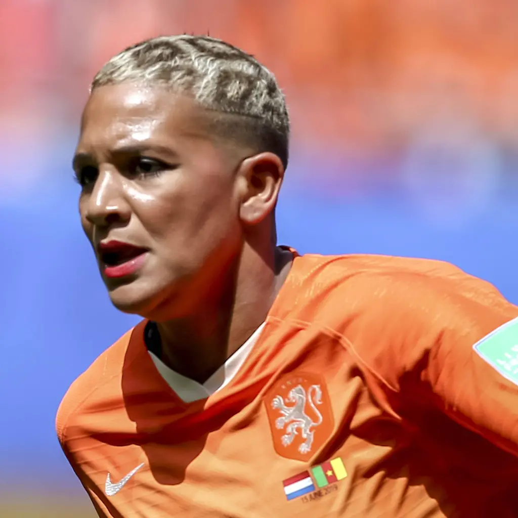 VALENCIENNES-15-06-2019-Stade-du-Hainaut-World-Championship-WM-Weltmeisterschaft-2019-Netherlands-Cameroon-women-Netherlands-player-Shanice-VAN-DE-SANDEN-during-the-match-Netherlands-Cameroon-women-Netherlands-Cameroon-women-PUBLICATIONxNOTxINxNED-x3680557x-Copyright