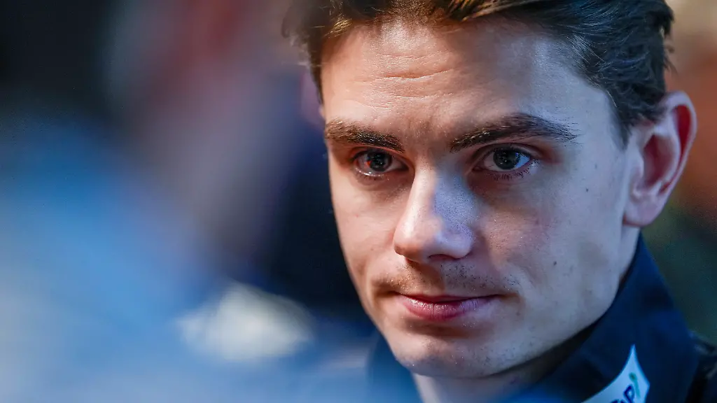 Oslo-20251112-Ski-jumper-Marius-Lindvik-during-the-national-Ski-jumping-Skispringen-Ski-nordisch-team-s-media-meeting-ahead-of-the-Olympic-season-Photo-Lise-Aserud-NTB-Oslo-Norway-EDITORIAL-USE-ONLY-RESTRICTED-USE-FOR-BETTING-COMPANIES-Ref-SPO4AzNPXUYl14