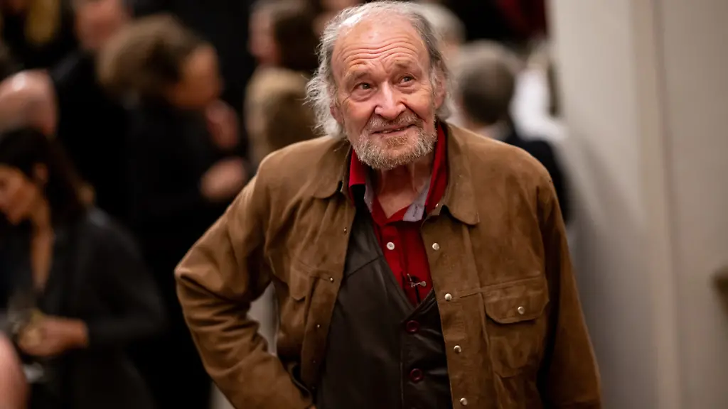 Michael-Mendl-Schauspieler-nimmt-an-der-Verleihung-des-Goetz-George-Preises-2025-teil-Mit-dem-dotierten-Preis-werden-Schauspielerinnen-und-Schauspieler-geehrt-die-mit-ihrem-kuenstlerischen-Wirken-die-Film-Fernseh-und-Theaterlandschaft-gepraegt-haben