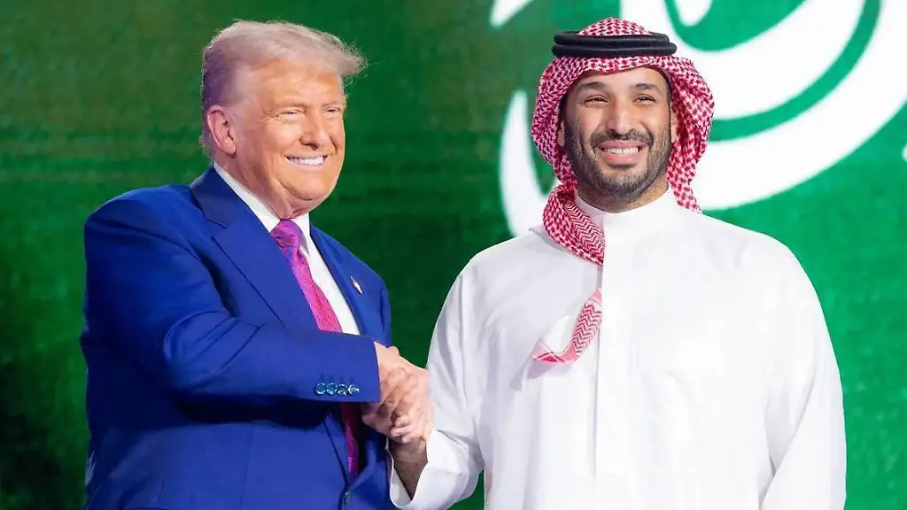 Saudi-Crown-Prince-Mohammed-bin-Salman-and-US-President-Donald-Trump-participate-in-the-Saudi-US-Investment-Forum-in-Riyadh-Saudi-Arabia-Saudi-Crown-Prince-Mohammed-bin-Salman-and-US-President-Donald-Trump-participate-in-the-Saudi-US-Investment-Forum-in-Riyadh-Saudi-Arabia-on-May-14-2025