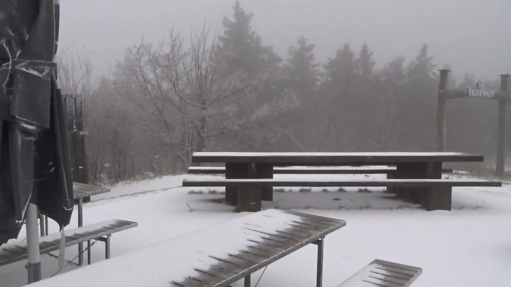 Schnee-wird-in-den-kommenden-Tagen-auch-in-tieferen-Lagen-erwartet
