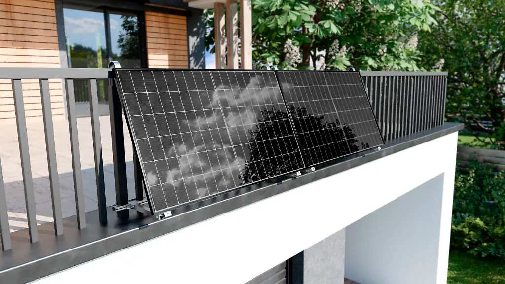 Bei-Solakon-gibt-es-waehrend-der-Black-Week-ein-Balkonkraftwerk-mit-900-Wp-fuer-knapp-unter-200-Euro