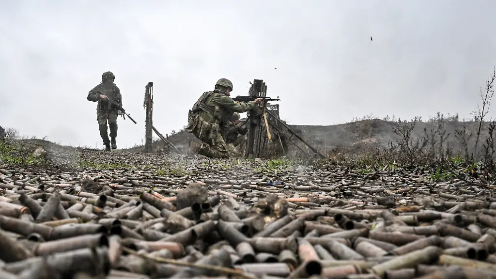 Cartridge-cases-carpet-the-ground-during-a-shooting-drill-at-the-102nd-Samar-Wolves-Battalion-of-Ukraine-s-108th-Territorial-Defence-Brigade-Ukraine-November-10-2025-Photo-by-Dmytro-Smolienko-Ukrinform-ABACAPRESS