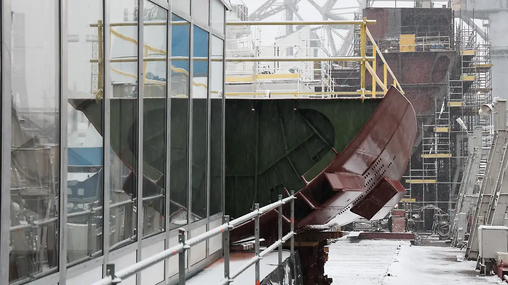 RUSSIA-ST-PETERSBURG-NOVEMBER-18-2025-A-keel-laying-ceremony-for-the-Stalingrad-nuclear-powered-icebreaker-Project-22220-is-held-at-Baltic-Shipyard-Credit-Image-Valentin-Yegorshin-TASS-via-ZUMA-Press