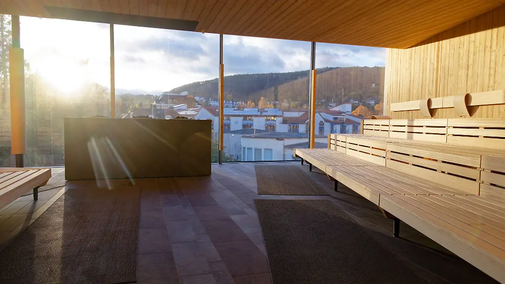 Der-regulaere-Bade-und-Saunabetrieb-in-der-neuen-Therme-in-Bad-Duerkheim-beginnt-am-21-November-2025