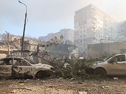 Bislang 19 Tote, 64 Verletzte : Russland greift massiv Stadt in der Westukraine an