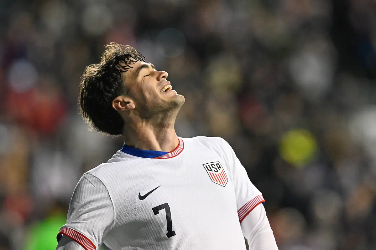 CHESTER-PA-NOVEMBER-15-United-States-midfielder-Gio-Reyna-7-celebrates-during-the-International-Friendly-Laenderspiel-Nationalmannschaft-match-between-Paraguay-Mens-national-team-Nationalteam-and-the-United-States-of-America-Mens-national-team-on-November-15th-2025-at-Subaru-Park-in-Chester-PA