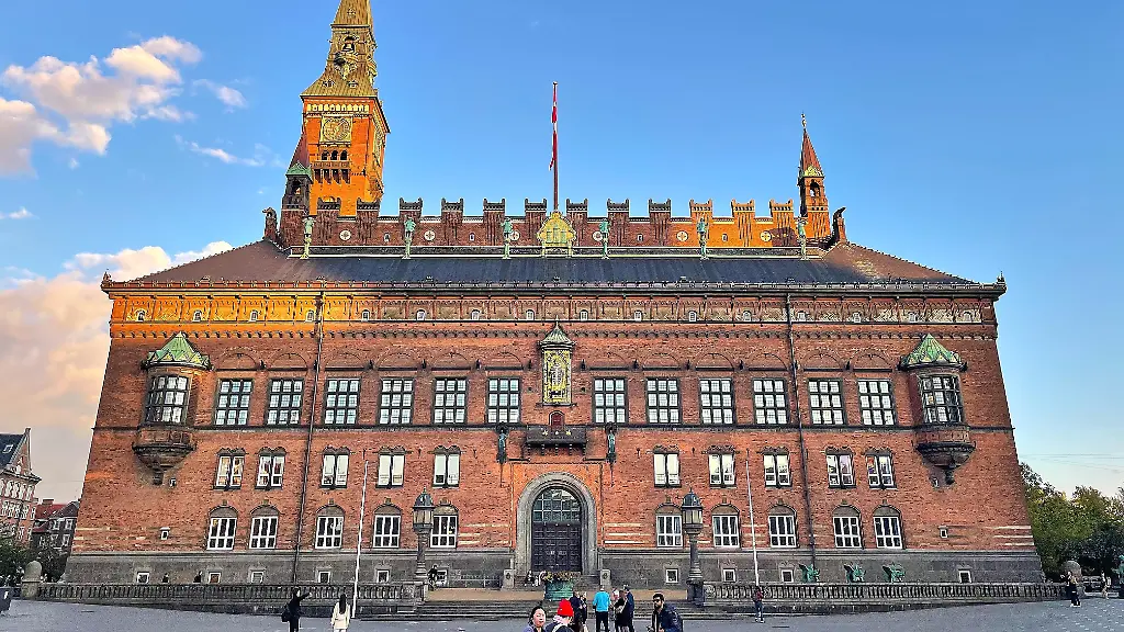 Kopenhagen-Daenemark-Kopenhagener-Rathaus