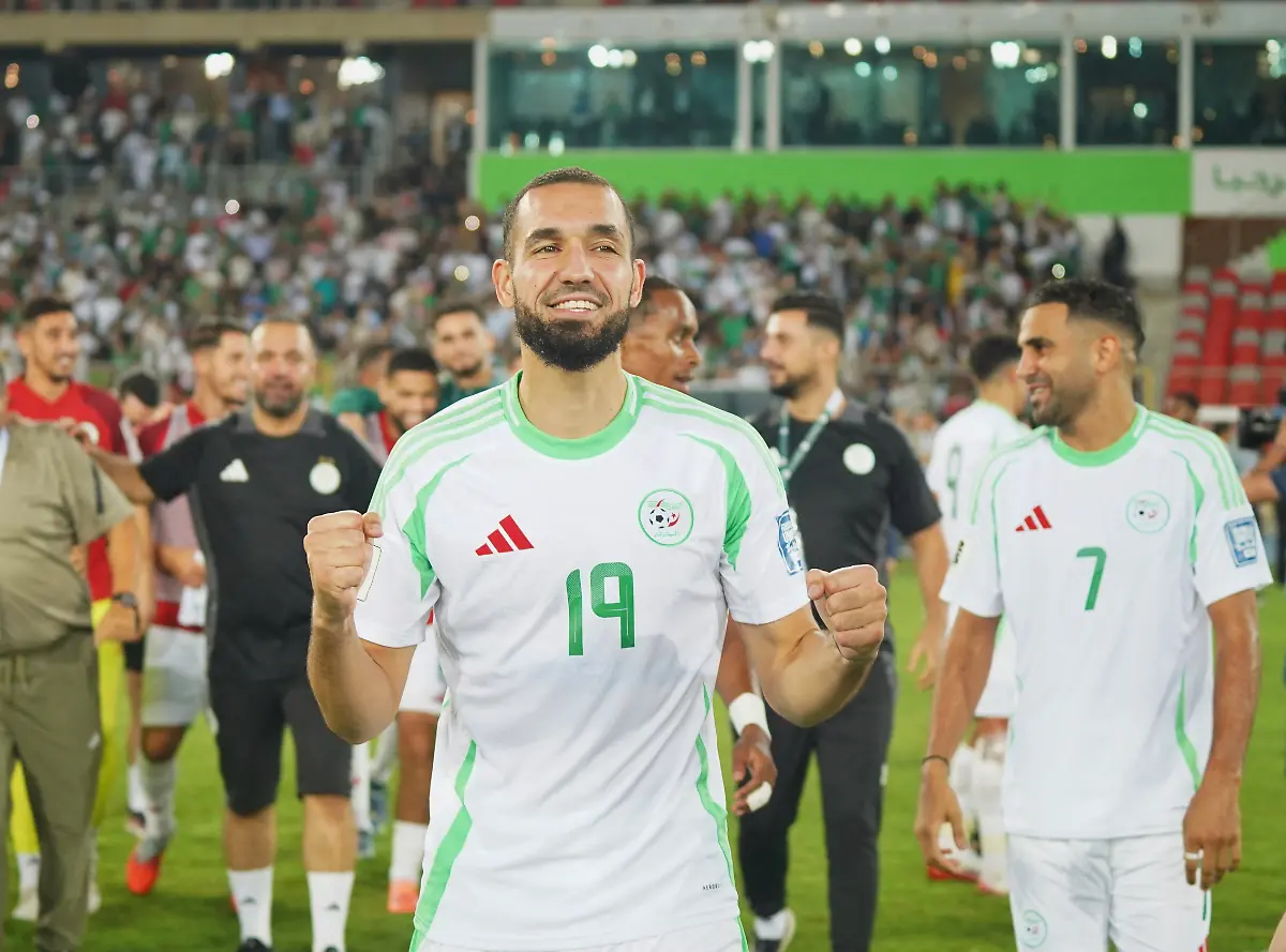 Nabil-Bentaleb-of-the-Algerian-national-soccer-team-during-Algeria-v-Somalia-compete-for-a-World-Cup-qualifying-match-at-Miloud-Hadefi-Stadium-in-Bir-El-Djir-Bir-El-Djir-AlgA-rie-October-9-2025-Photo-by-Hamza-Bouhara-ABACAPRESS