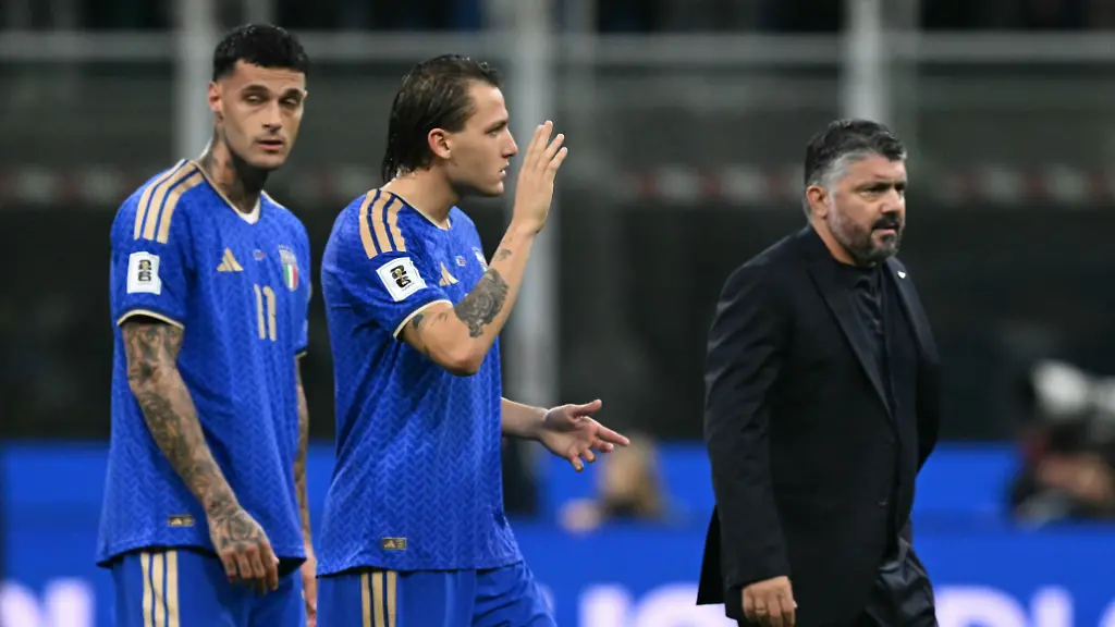 Italy-s-Gennaro-Gattuso-looks-dejected-after-being-defeated-during-the-FIFA-World-Cup-2026-European-qualification-football-match-between-Italy-and-Norway-at-the-San-Siro-Stadium-in-Milan-on-November-16-2025