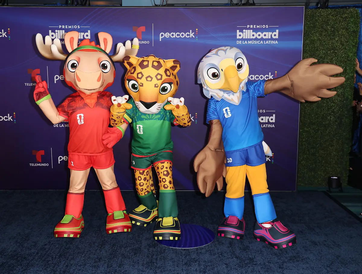 MIAMI-FLORIDA-OCTOBER-23-FIFA-World-Cup-26-Official-Mascots-Maple-the-Moose-Canada-Zayu-the-Jaguar-Mexico-and-Clutch-the-Bald-Eagle-United-States-attend-the-2025-Billboard-Latin-Music-Awards-at-James-L-Knight-Center-on-October-23-2025-in-Miami-Florida-Photo-by-Alberto-E