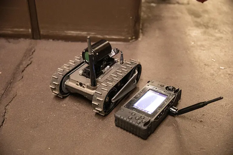 November-19-2025-Berlin-Berlin-Germany-German-soldiers-from-the-Wachbataillon-took-part-in-the-nighttime-Bollwerk-Baerlin-III-exercise-at-Jungfernheide-U-Bahn-station-in-Berlin-on-Wednesday-November-19-2025-The-large-scale-drill-trained-troops-to-fight-in-confined-underground-spaces-clear-subway-cars-evacuate-casualties-and-respond-to-simulated-saboteur-attacks-The-Bundeswehr-says-the-exercise-reflects-Germany-s-renewed-focus-on-national-and-alliance-defense-amid-rising-security-tensions-in-Europe-following-Russia-s-war-against-Ukraine-The-unit-best-known-for-its-ceremonial-duties-is-expanding-its-infantry-capabilities-to-protect-federal-government-infrastructure-in-a-crisis