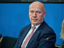 Linke knapp hinter Konservativen: Umfrage: Deutliche Verluste für CDU in Berlin