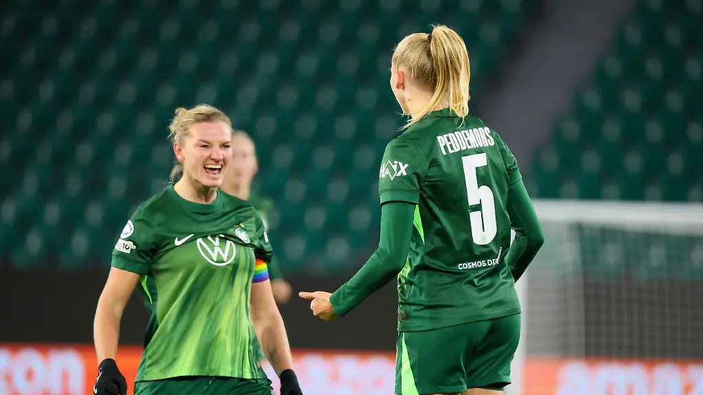 Wolfsburg-Deutschland-19-November-2025-Champions-League-Frauen-2025-2026-VfL-Wolfsburg-vs-Manchester-United-ManU-Im-Bild-v-li