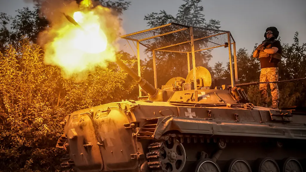 Servicemen-of-the-24th-Mechanized-Brigade-named-after-King-Danylo-of-the-Ukrainian-Armed-Forces-fire-a-BRM-1K-infantry-fighting-vehicle-towards-Russian-troops-at-a-front-line-amid-Russia-s-attack-on-Ukraine-near-the-town-of-Chasiv-Yar-in-Donetsk-region-Ukraine-August-17-2024-Oleg-Petrasiuk-Press-Service-of-the-24th-King-Danylo-Separate-Mechanized-Brigade-of-the-Ukrainian-Armed-Forces-Handout-via-REUTERS-ATTENTION-EDITORS-THIS-IMAGE-HAS-BEEN-SUPPLIED-BY-A-THIRD-PARTY