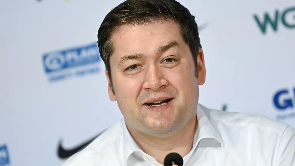 Bei-der-Bettenanzahl-koenne-das-Braunschweiger-Krankenhaus-mit-der-Medizinischen-Hochschule-Hannover-mithalten-sagt-Braunschweigs-Oberbuergermeister