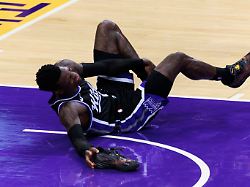 Spektakuläre Aktion geht gut aus: Schröders Kings taumeln weiter haltlos durch die NBA