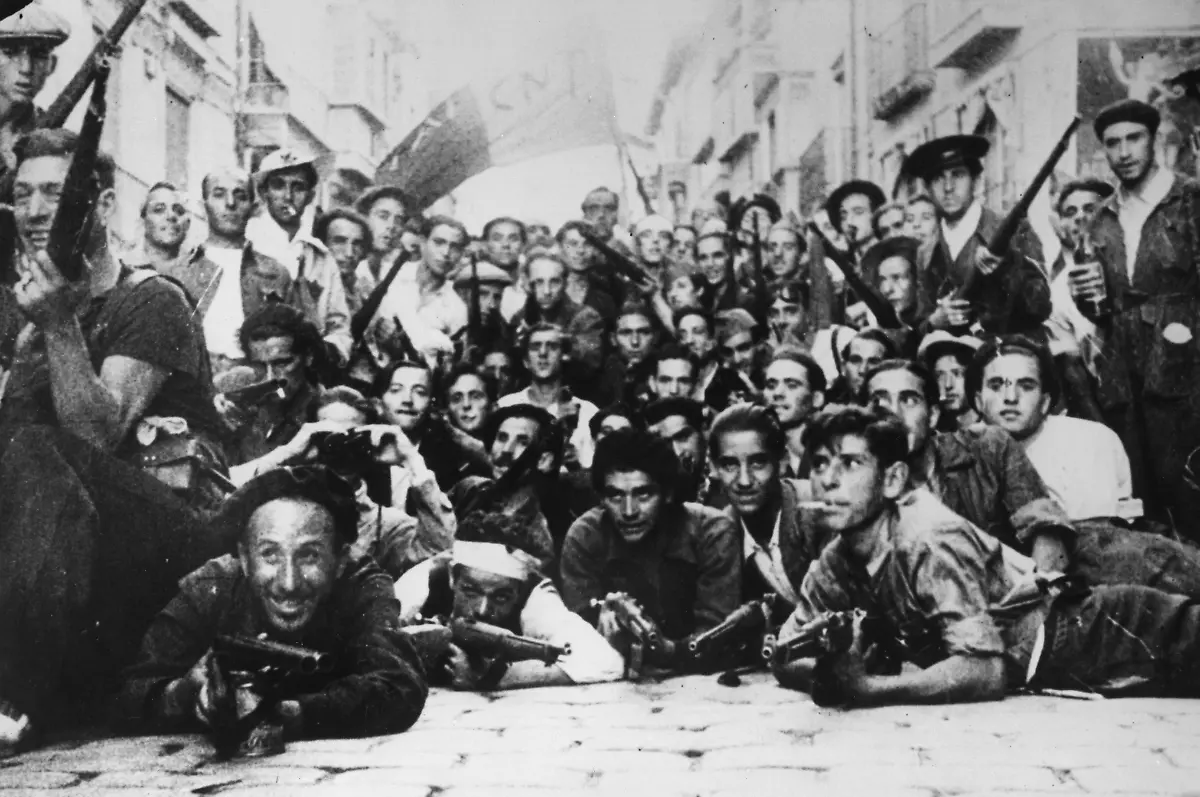Span-Buergerkrieg-Arbeitermiliz-in-Toledo-Spanischer-Buergerkrieg-1936-39-Besetzung-der-Toledos-durch-republikanische-Truppen-17-18-Juli-1936-Gruppenbild-Arbeitermilizen-nach-Einnahme-der-Stadt-Foto