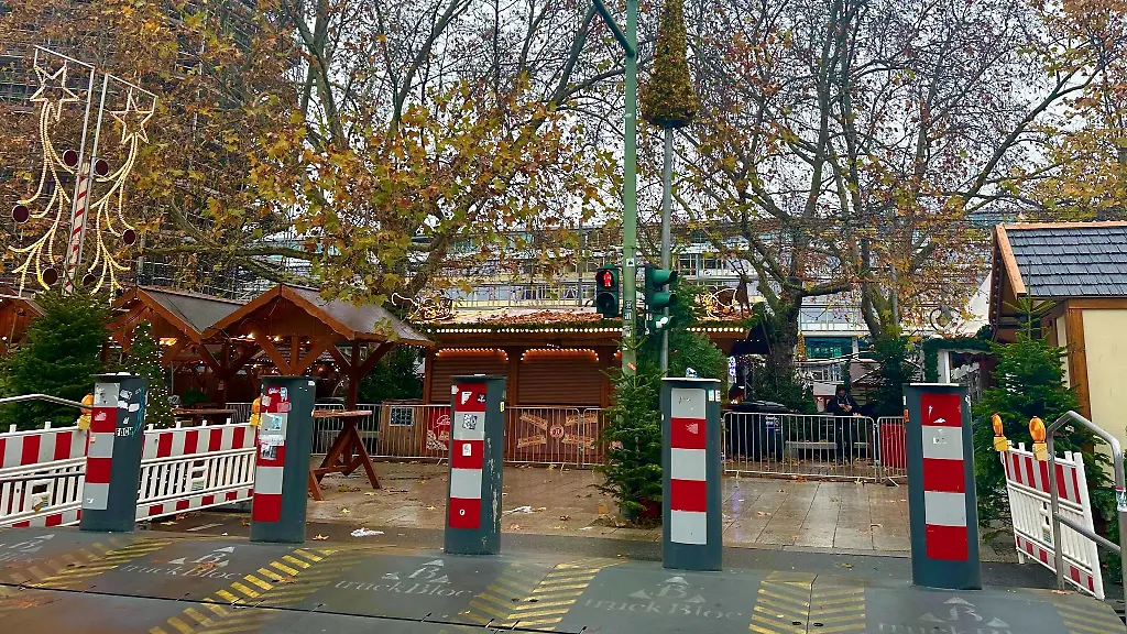 Die-Sicherheitsmassnahmen-am-Weihnachtsmarkt-an-der-Gedaechtniskirche-wurden-aktualisiert