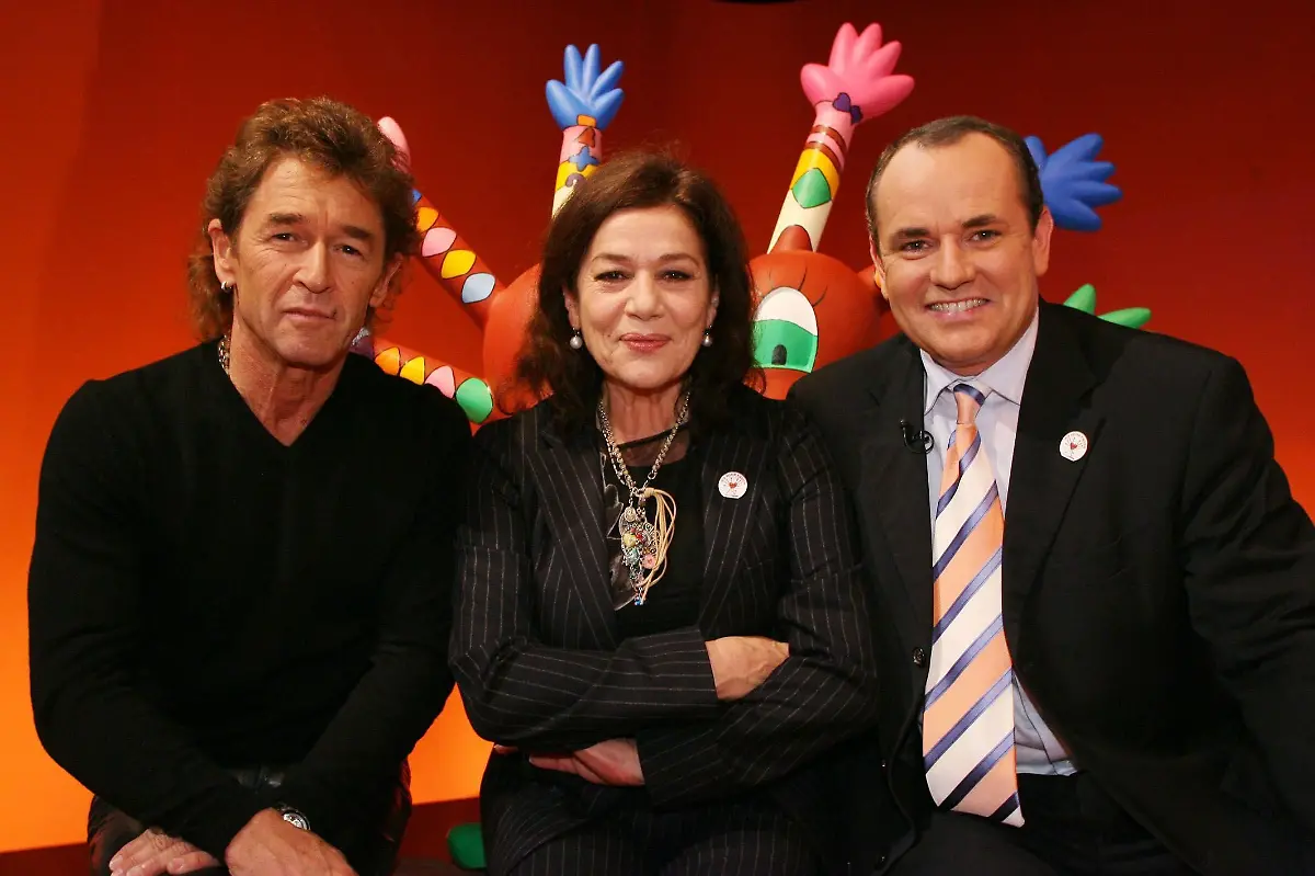 v-li-Peter-Mafay-Hannelore-Elsner-Moderator-Wolfram-Kons-Die-Verwendung-des-sendungsbezogenen-Materials-ist-nur-mit-dem-Hinweis-und-Verlinkung-auf-RTL-gestattet