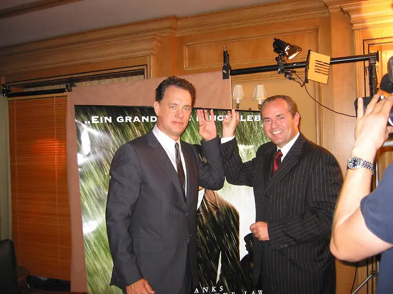 Tom-Hanks-und-Wolfram-Kons-Die-Verwendung-des-sendungsbezogenen-Materials-ist-nur-mit-dem-Hinweis-und-Verlinkung-auf-RTL-gestattet